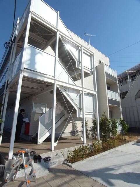 つくばエクスプレス 六町駅 徒歩14分 築9年