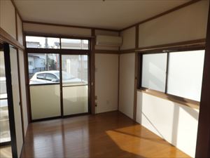 メゾン大手町 初期費用3万円のみの居間写真