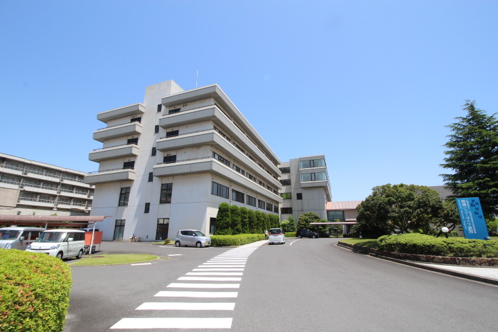 病院　公益財団法人大原記念倉敷中央医療機構倉敷リバーサイド病院（病院）まで407m