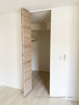 収納　ウォークインクローゼット