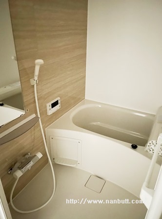 バス・シャワールーム　浴室乾燥機・追い焚き機能付きバス