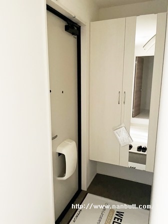 玄関　シューズボックス付き玄関