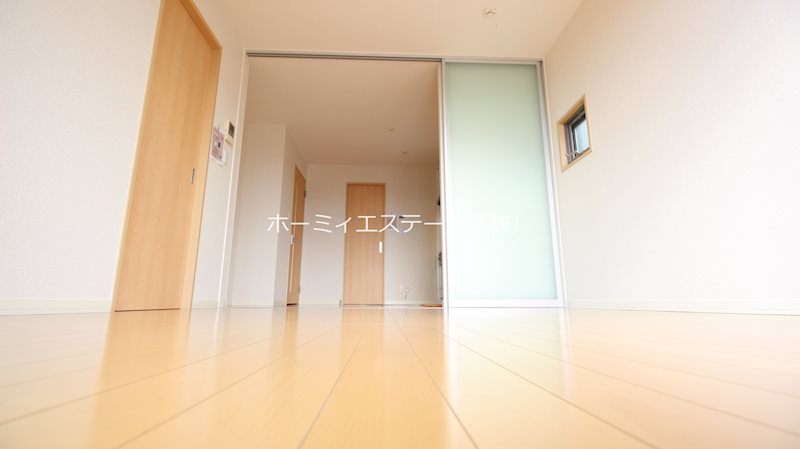 居室・リビング　洋室からの眺め♪