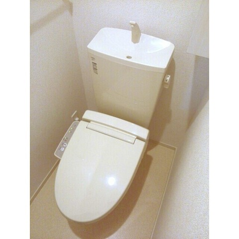 【アウローラ・２７のトイレ】