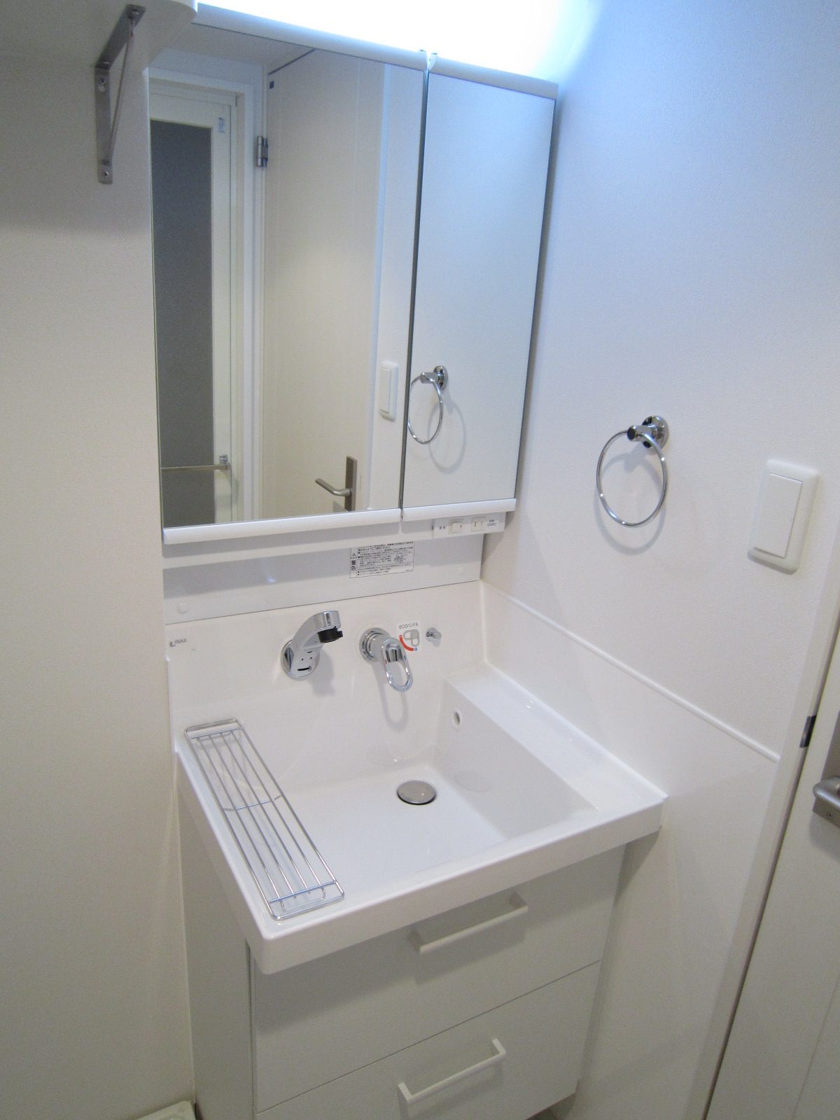 洗面設備　シャンプードレッサー