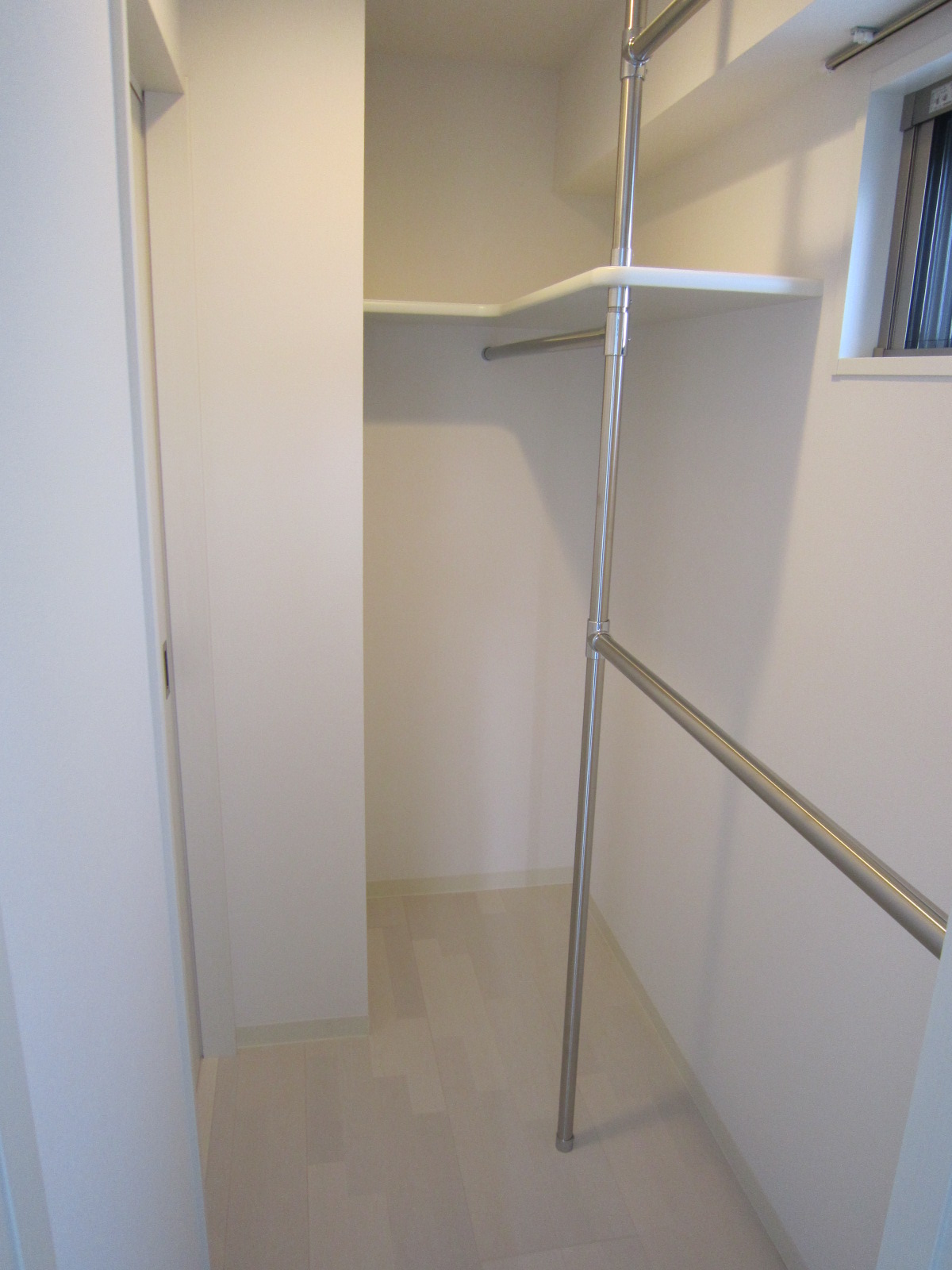 収納　ウォークインクローゼット