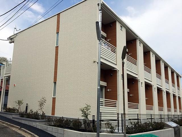 【横浜市神奈川区松見町のアパートの建物外観】