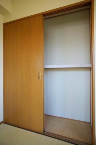 収納　※別号室の写真です。