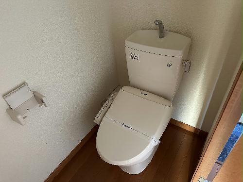 【レオパレスカルーナのトイレ】