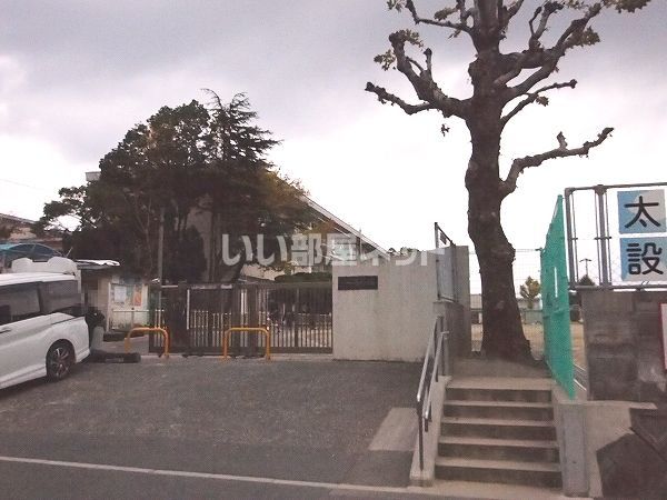 小学校　北九州市立　葛原小学校（小学校）まで1053m