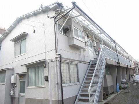 茨木市大住町のアパートの建物外観