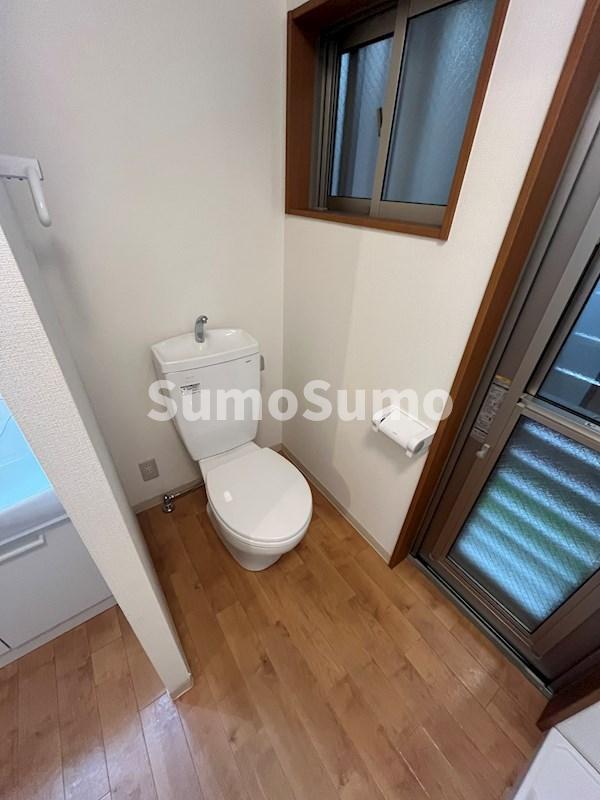 トイレ　シンプルで使いやすいトイレです