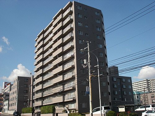 リーベスト月寒東の建物外観