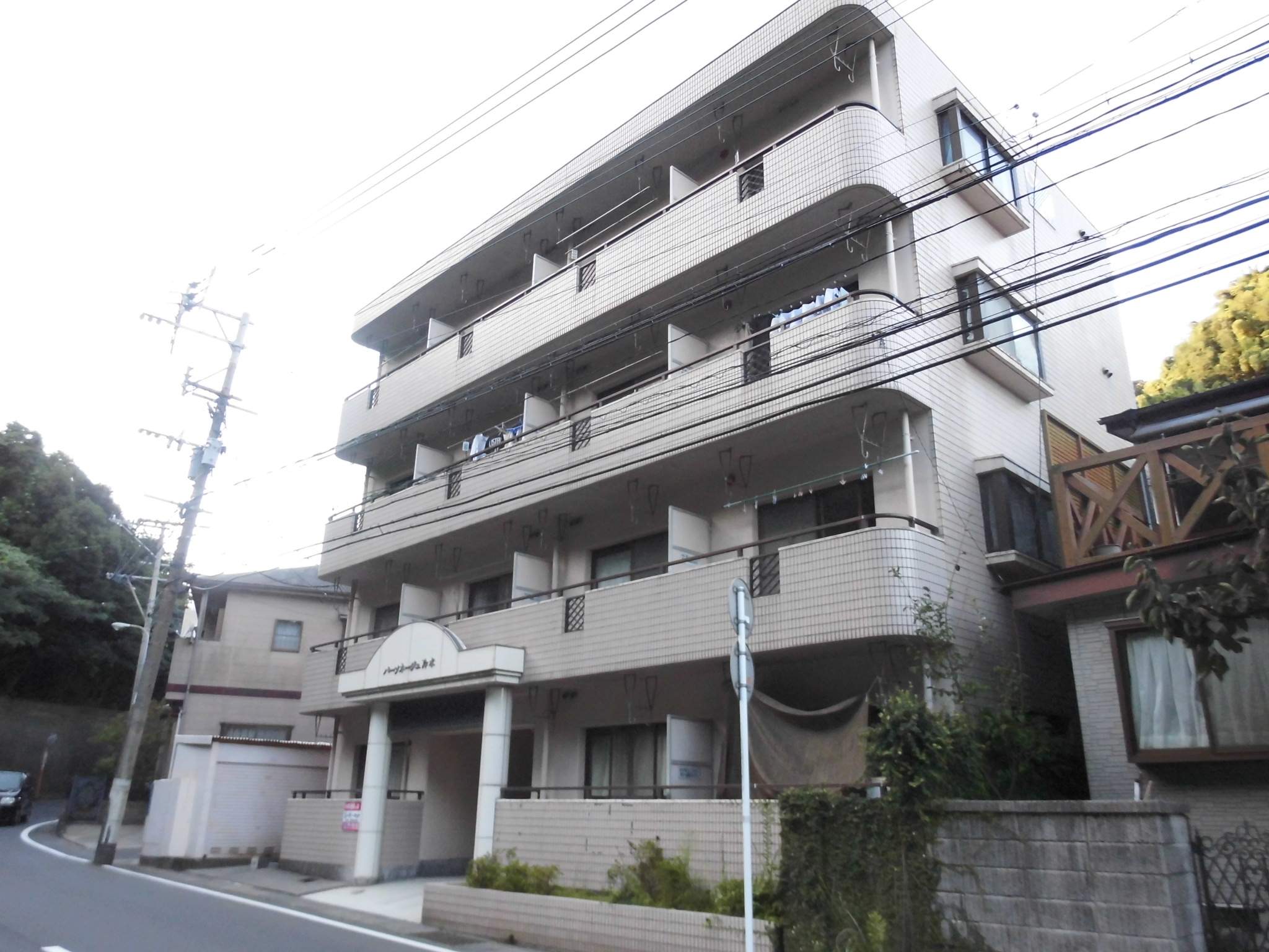 鹿児島市冷水町のマンションの建物外観