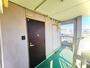玄関　角部屋の明るい玄関です