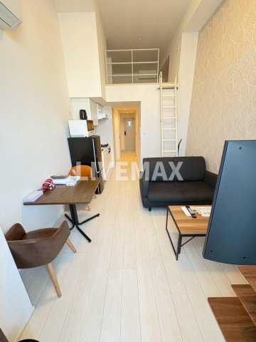 居室・リビング　家具家電付き