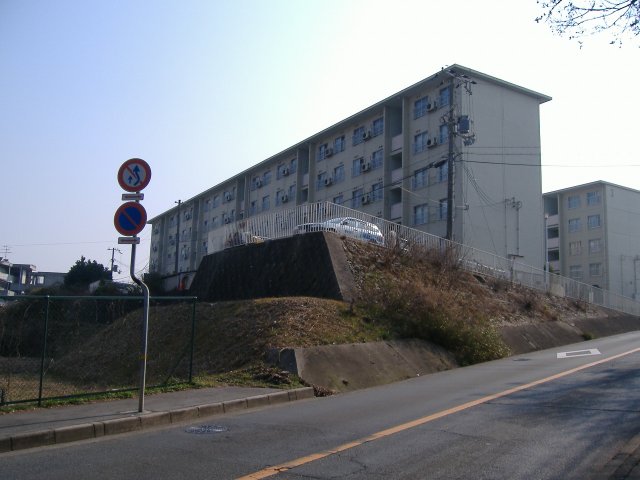 【伊川谷(3)の建物外観】