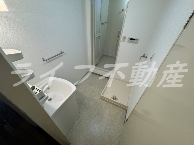 洗面設備　使いやすい洗面所です