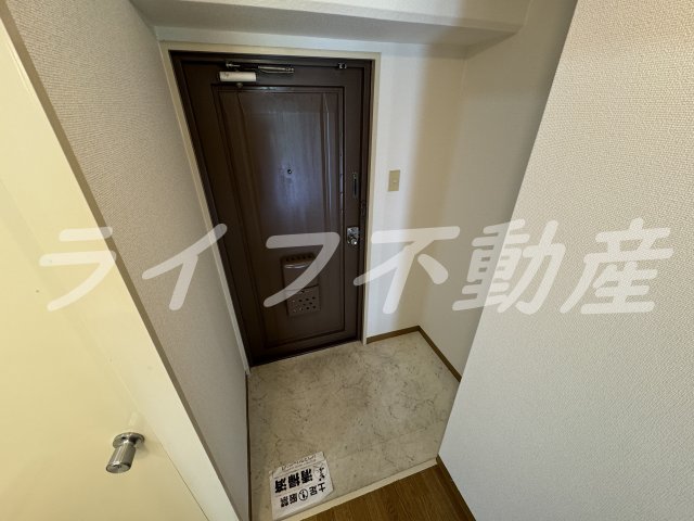 玄関　落ち着いた玄関です