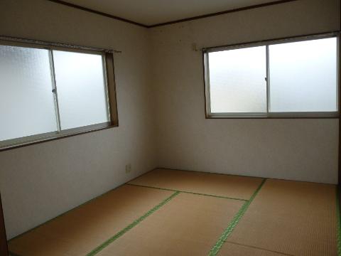 居室・リビング　室内