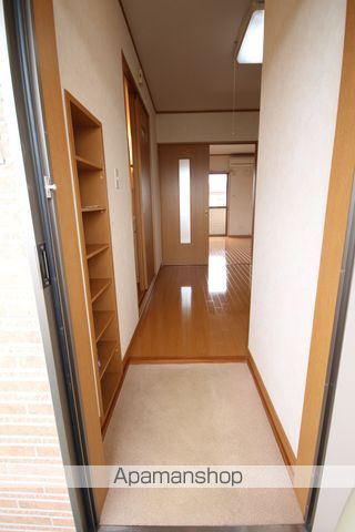 グリーンコーポ植木1号館の玄関写真