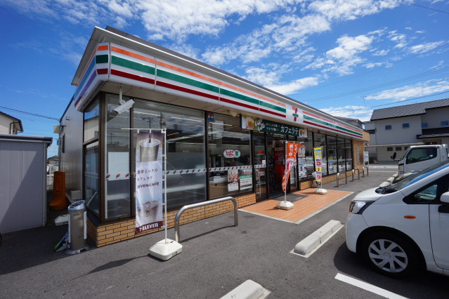 コンビニ　セブンイレブン高松太田下町店（コンビニ）まで617m