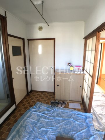 玄関　同型タイプシンプルで使いやすい玄関です