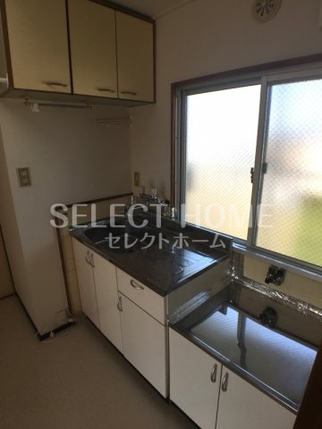 キッチン　同型タイプキッチンでお料理をお楽しみください