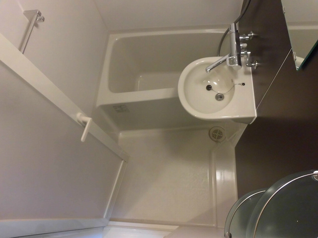 バス・シャワールーム　現状を優先します