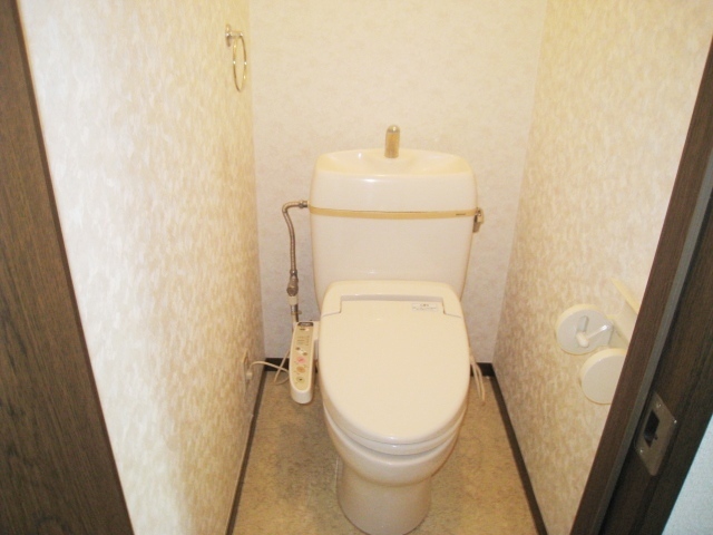 トイレ　洗浄便座