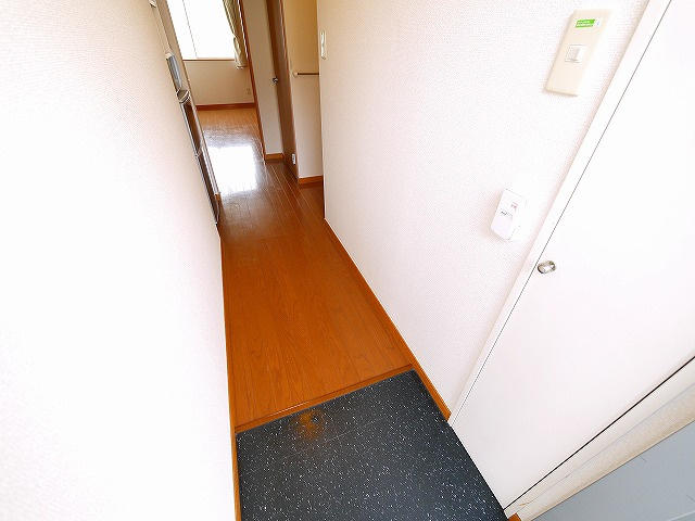 玄関　シンプルで使いやすい玄関です