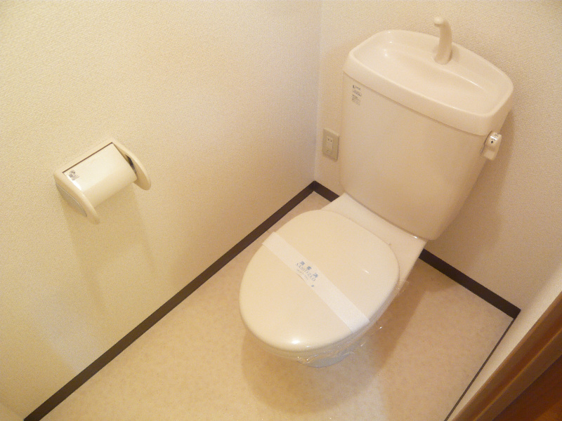 トイレ　※写真は202号室参照です。