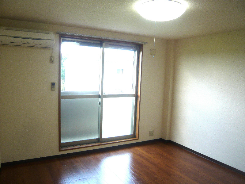 居室・リビング　※写真は202号室参照です。