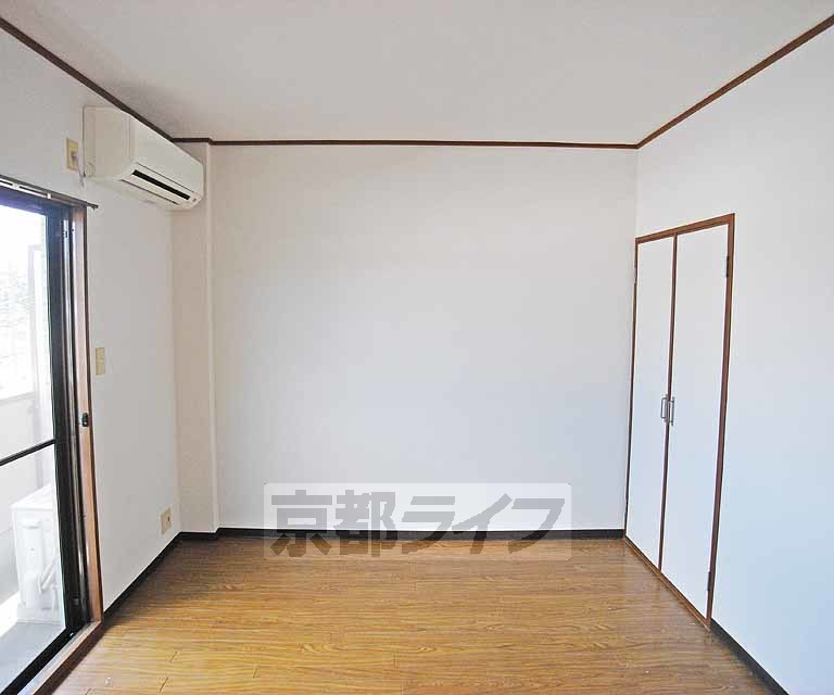 居室・リビング　綺麗なお部屋です。