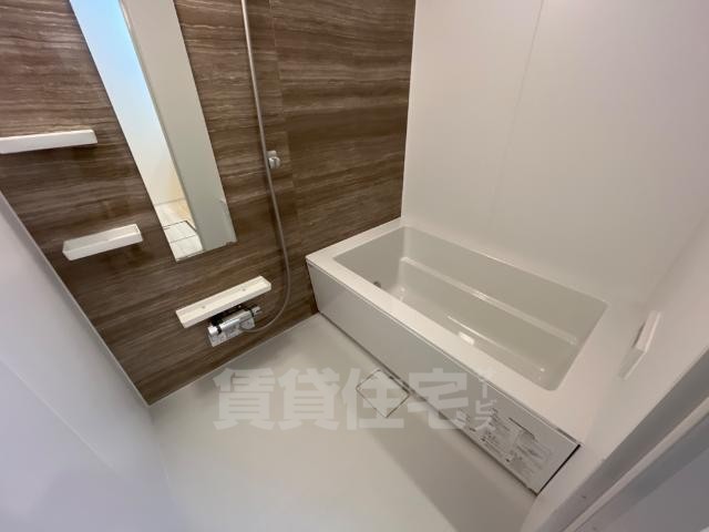 バス・シャワールーム　UB1317サイズ