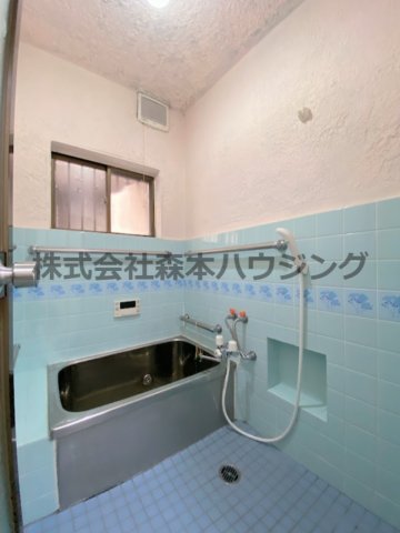バス・シャワールーム　ゆったり過ごせるお風呂です