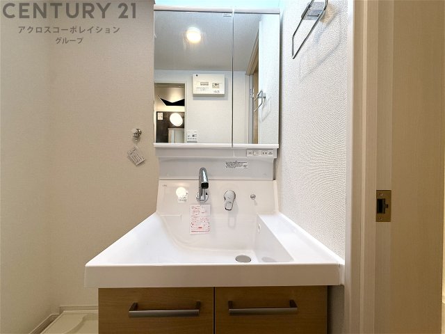 洗面設備　ゆったりとスペースのある洗面所！