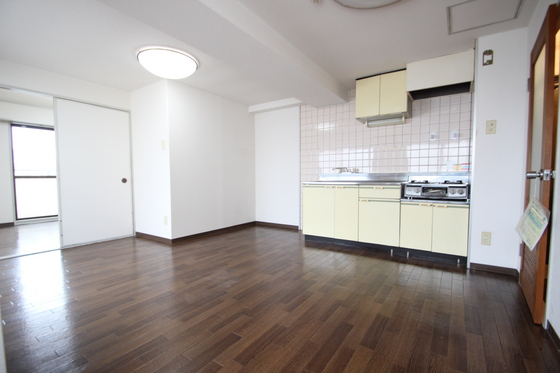 居室・リビング　※別室の写真です