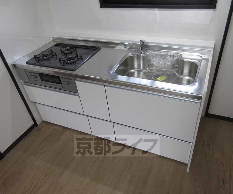 キッチン　ピカピカキッチンです