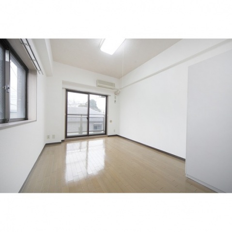 居室・リビング　日当たり良好