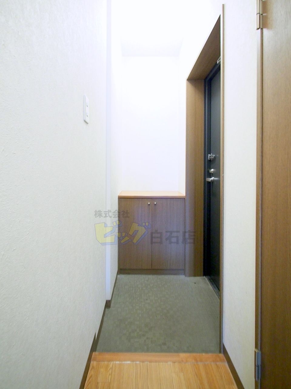 玄関　広々とした玄関です♪