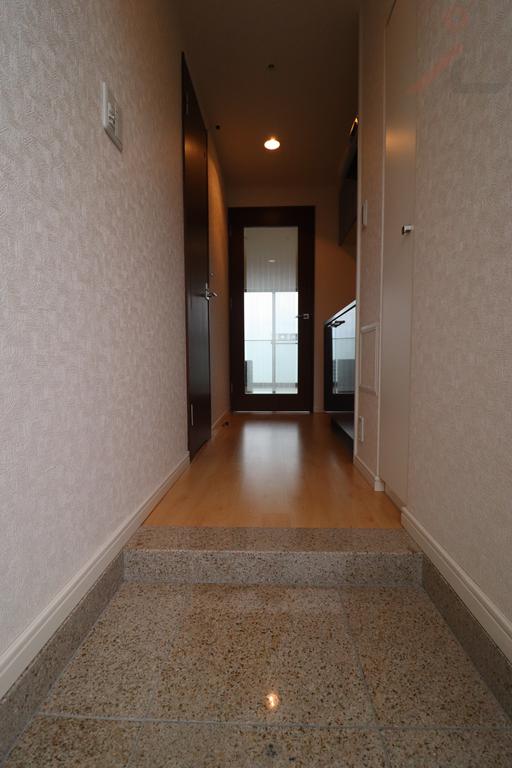 玄関　写真は別号室です。現況優先になります。