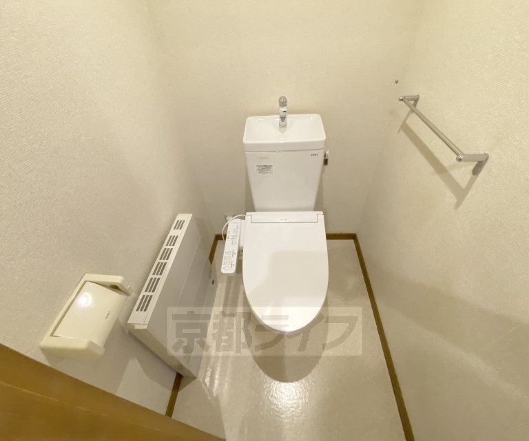 トイレ　洗浄機能付きトイレです。