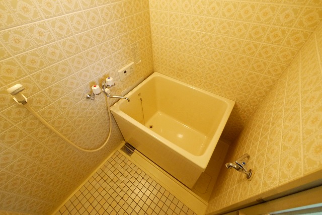 バス・シャワールーム　きれいなお風呂です