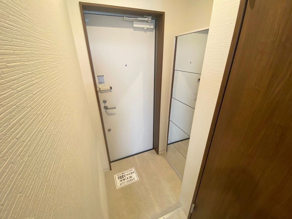 玄関　設備