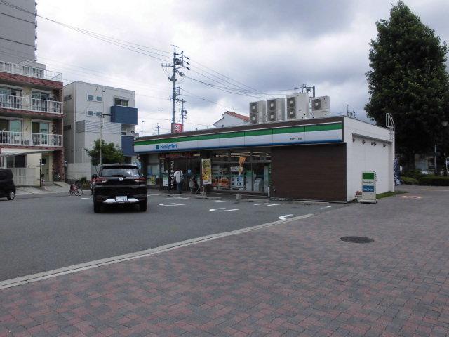 コンビニ　ファミリーマート 金城一丁目店（コンビニ）まで656m