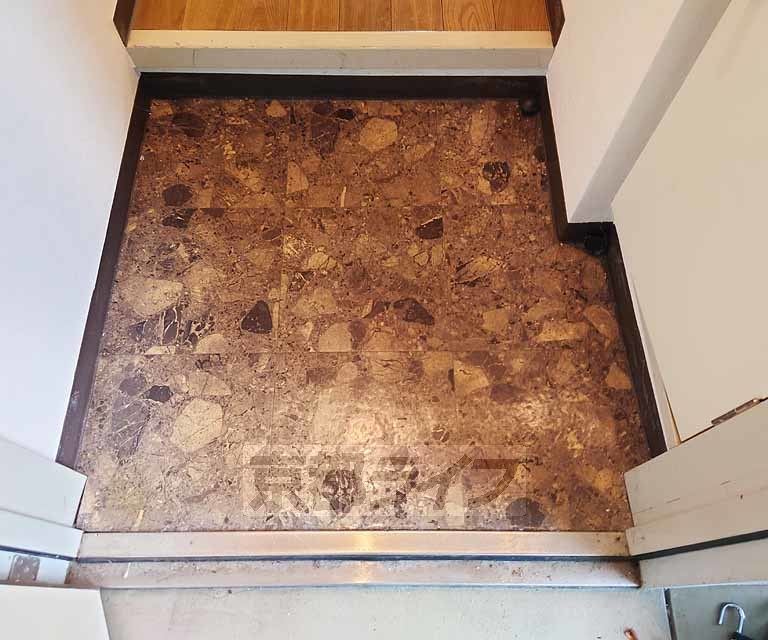 玄関　明るい玄関です