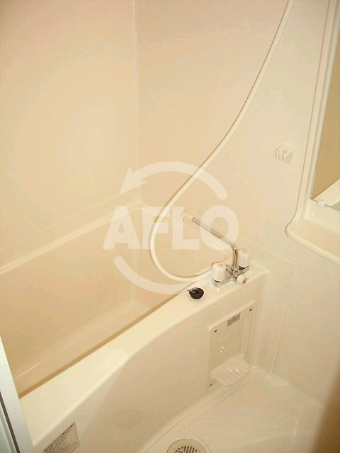 バス・シャワールーム　プレサンス難波EASTモダニティ　バスルーム