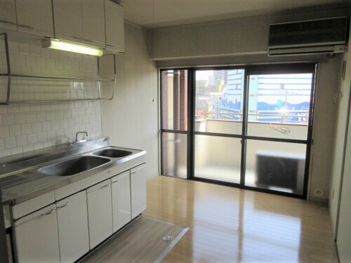 居室・リビング　こちらの居間で趣味の時間をお楽しみください※同タイプのお部屋