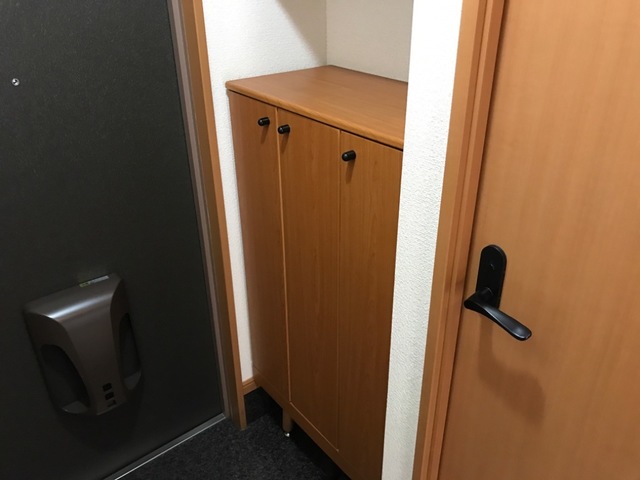 玄関　下駄箱